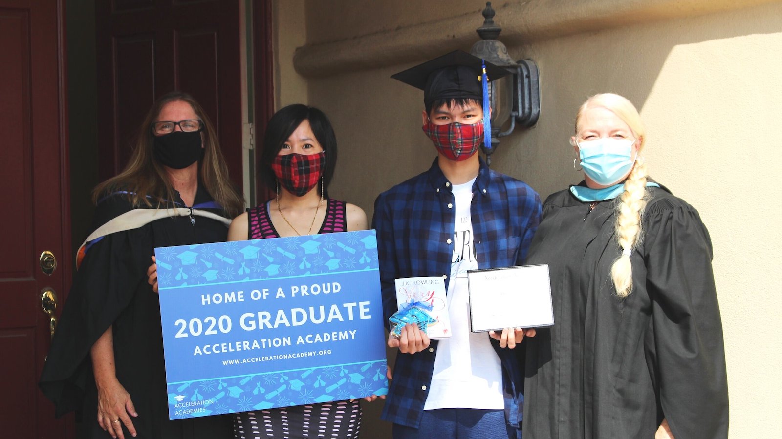 Vietnamese Newcomer Seizes his American Dream Hero Image