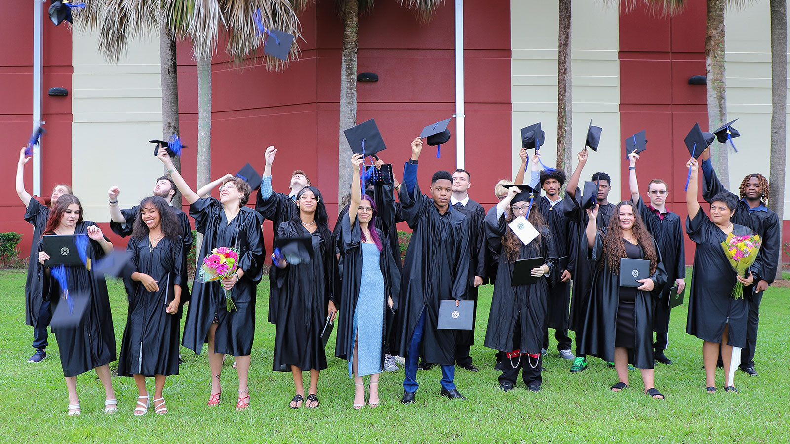 edCircuit Publishes Editorial by CEO Kelli Campbell on St. Lucie Public Schools’ Work to Improve Graduation Rates Hero Image